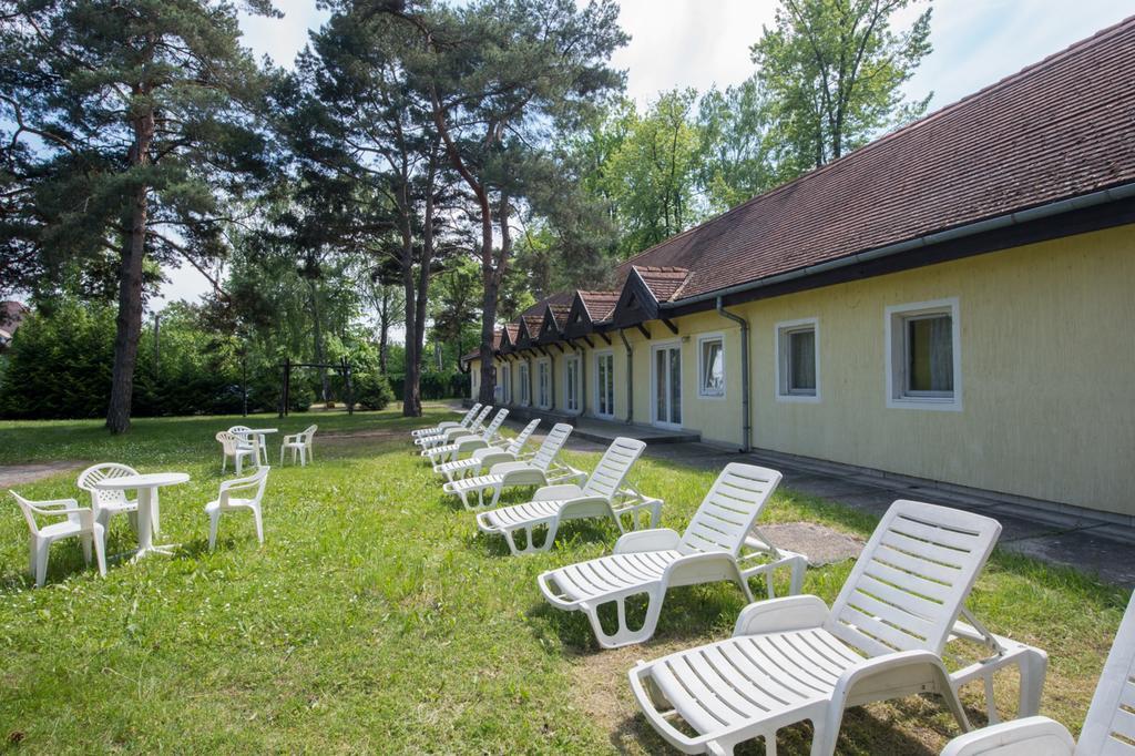 Hotel Nostra Siófok Buitenkant foto