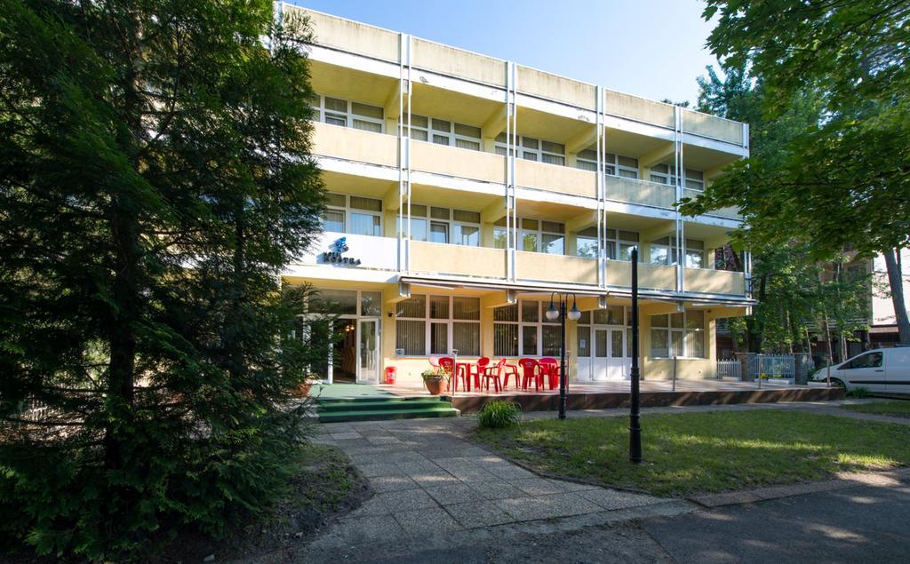 Hotel Nostra Siófok Buitenkant foto